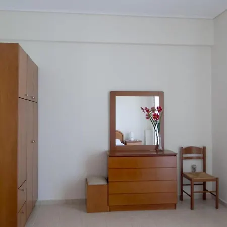 Manoleas - 6 Appartement Stoúpa