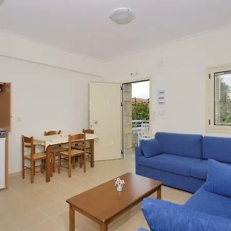 Manoleas - 6 Appartement Stoúpa